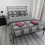 Newly Fitted 2 Bedroom Battersea Flat