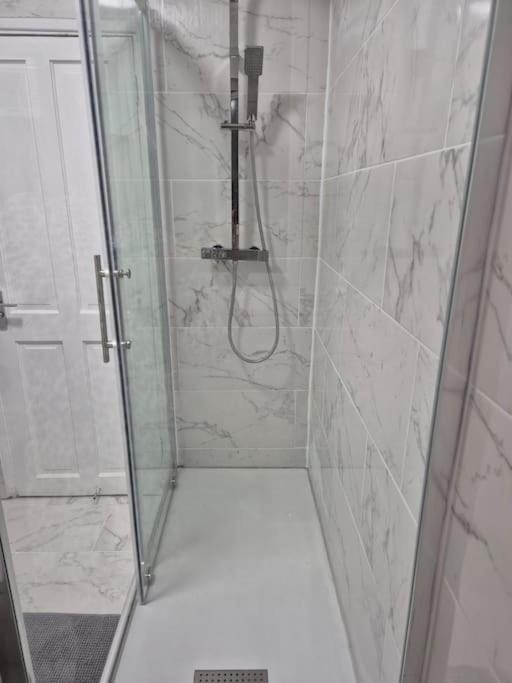 Newly Fitted 2 Bedroom Battersea Flat Appartamento Londra