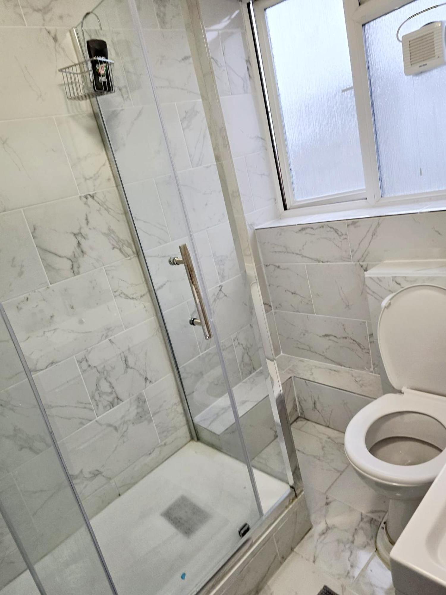 Newly Fitted 2 Bedroom Battersea Flat Appartamento